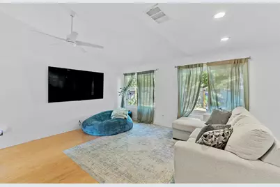 722 Decker Prairie Drive, Austin, TX 78748 - Photo 6