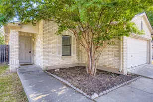 101 Bandara Woods Blvd, Elgin, TX 78621 - Photo 2