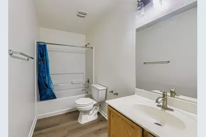 101 Bandara Woods Boulevard, Elgin, TX 78621 - Photo 10