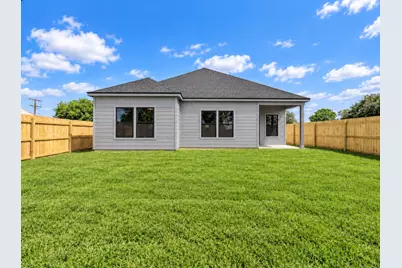 271 S Manse Avenue, Giddings, TX 78942 - Photo 22