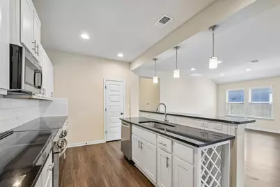 9813 Eloquence Drive, Manor, TX 78653 - Photo 12