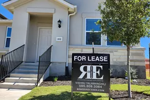 202 Doodle Ln, Hutto, TX 78634 - Photo 2