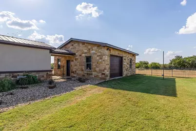 1124 County Road 301, Elgin, TX 78621 - Photo 38