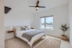 2220 Webberville Rd, Austin, TX 78702 - Photo 2