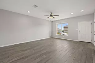 718 Tinton Falls Ln, Pflugerville, TX 78660 - Photo 6