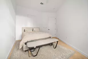 800 Embassy Dr, Austin, TX 78702 - Photo 12