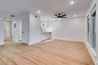 704 W 21 Street #308, Austin, TX 78705 - Photo 4