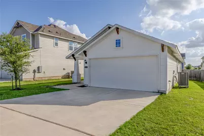 328 Black Opal Drive, Jarrell, TX 76537 - Photo 2