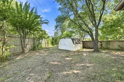 302 N Carriage Hills Drive, Georgetown, TX 78626 - Photo 22