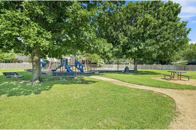 302 N Carriage Hills Drive, Georgetown, TX 78626 - Photo 28