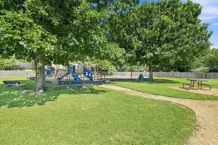 302 N Carriage Hills Dr, Georgetown, TX 78626 - Photo 28