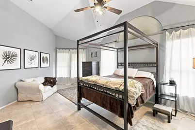 302 N Carriage Hills Drive, Georgetown, TX 78626 - Photo 12
