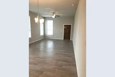 160 Lakeview Court, Kyle, TX 78640 - Photo 2