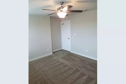 160 Lakeview Court, Kyle, TX 78640 - Photo 8