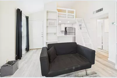 1000 W 26th Street #211, Austin, TX 78705 - Photo 4