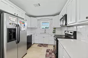 502 Metcalfe St, Rockdale, TX 76567 - Photo 6