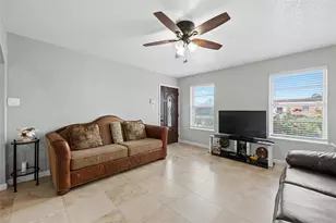 502 Metcalfe St, Rockdale, TX 76567 - Photo 4