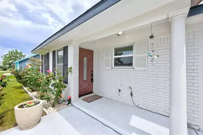 502 Metcalfe Street, Rockdale, TX 76567 - Photo 2