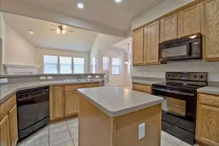 125 Justin Leonard Dr, Round Rock, TX 78664 - Photo 18
