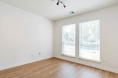 532 Sampson, Kyle, TX 78640 - Photo 6