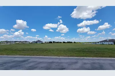 100 Twin Creekview Lane, Georgetown, TX 78626 - Photo 14