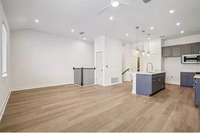 200 W 56th Street #8102, Austin, TX 78751 - Photo 6