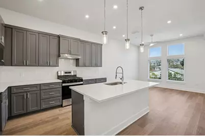 200 W 56th Street #8102, Austin, TX 78751 - Photo 4