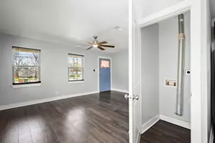 1404 Vargas Rd, Austin, TX 78741 - Photo 12