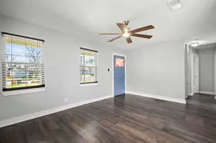 1404 Vargas Rd, Austin, TX 78741 - Photo 8