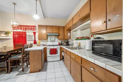 909 W 3rd Street, Taylor, TX 76574 - Photo 8