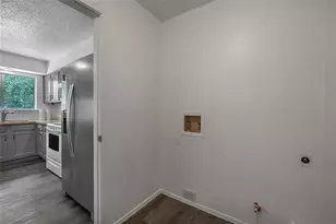 4209 Harcourt Dr, Austin, TX 78727 - Photo 4