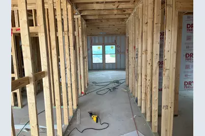 316 Sleep Hollow, Jarrell, TX 76537 - Photo 4