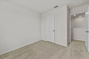 2121 Windflower Ln, Luling, TX 78648 - Photo 16