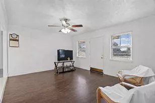 1115 Sycamore St, San Marcos, TX 78666 - Photo 4