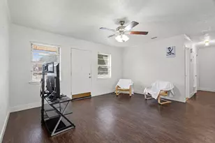 1115 Sycamore St, San Marcos, TX 78666 - Photo 6