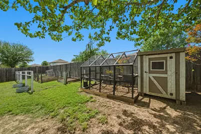 605 Holbrooke Street, Hutto, TX 78634 - Photo 36