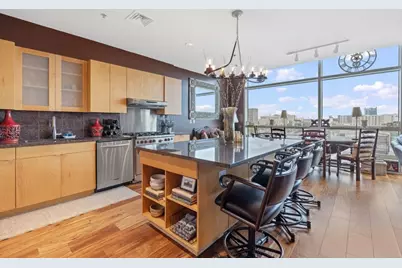 555 E 5th Street #911, Austin, TX 78701 - Photo 4