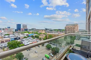 555 E 5th St, Austin, TX 78701 - Photo 22