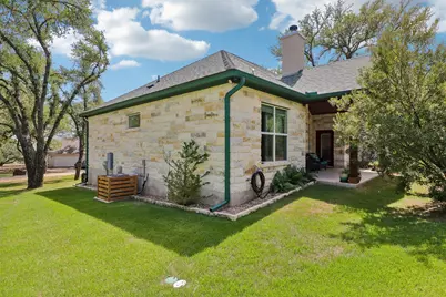 108 Mountain Laurel Way, Bastrop, TX 78602 - Photo 14