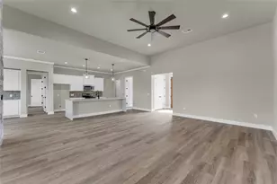 108 Double Cir, Burnet, TX 78611 - Photo 10