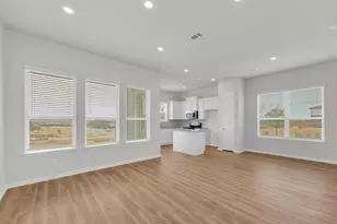 1015 Vista View Dr, Georgetown, TX 78626 - Photo 4