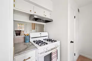 1700 Houston St, Austin, TX 78756 - Photo 8