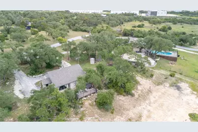 110 Longhorn Lane, Dripping Springs, TX 78620 - Photo 10