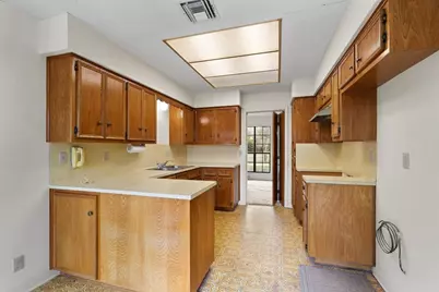 422 Patricia Road, Georgetown, TX 78628 - Photo 6