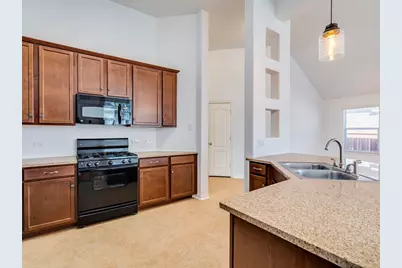 401 Strawberry Blonde Drive, Buda, TX 78610 - Photo 8