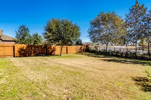 401 Strawberry Blonde Dr, Buda, TX 78610 - Photo 32