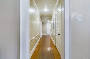 705 E 32nd St, Austin, TX 78705 - Photo 36