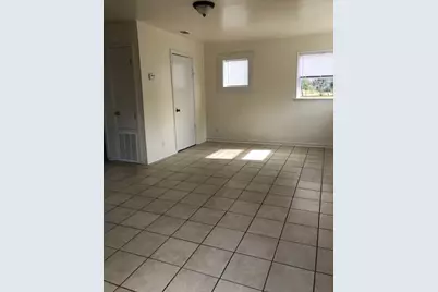 734 Trinity Street, Lockhart, TX 78644 - Photo 6