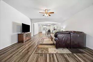 168 Onna St, Taylor, TX 76574 - Photo 14