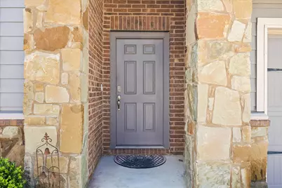 168 Onna Street, Taylor, TX 76574 - Photo 2